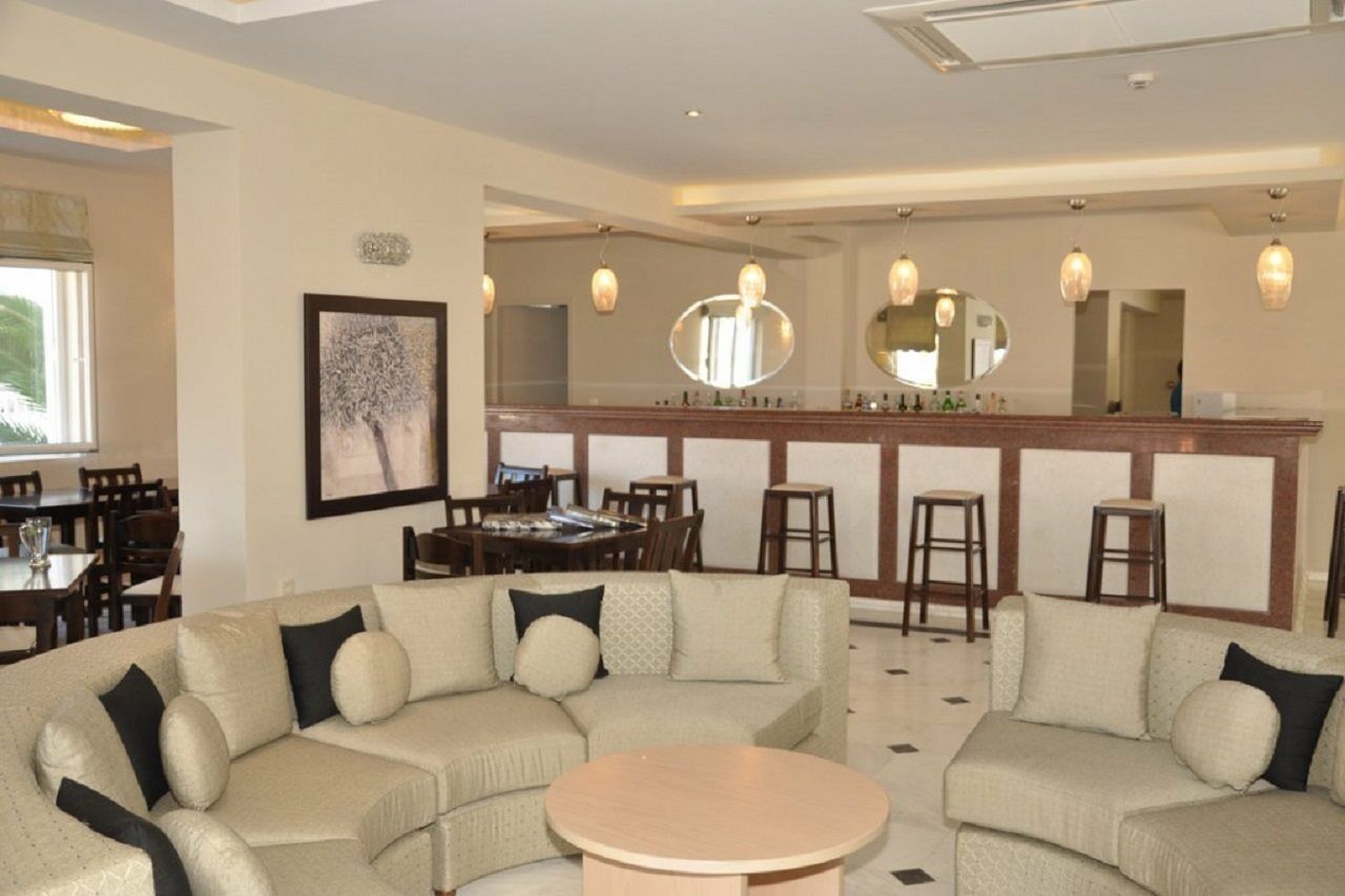 Windmill Hotel 阿凯松 外观 照片